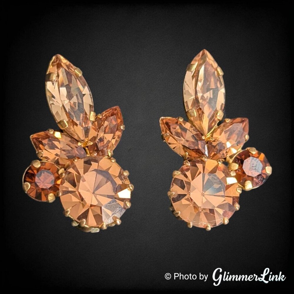 Vintage Austrian Topaz Rhinestone Clip On Earrings - Mid Century Gold Tone - Picture 2 of 9